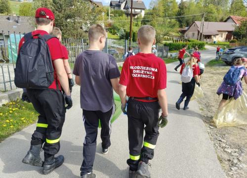 Sprzątanie wsi